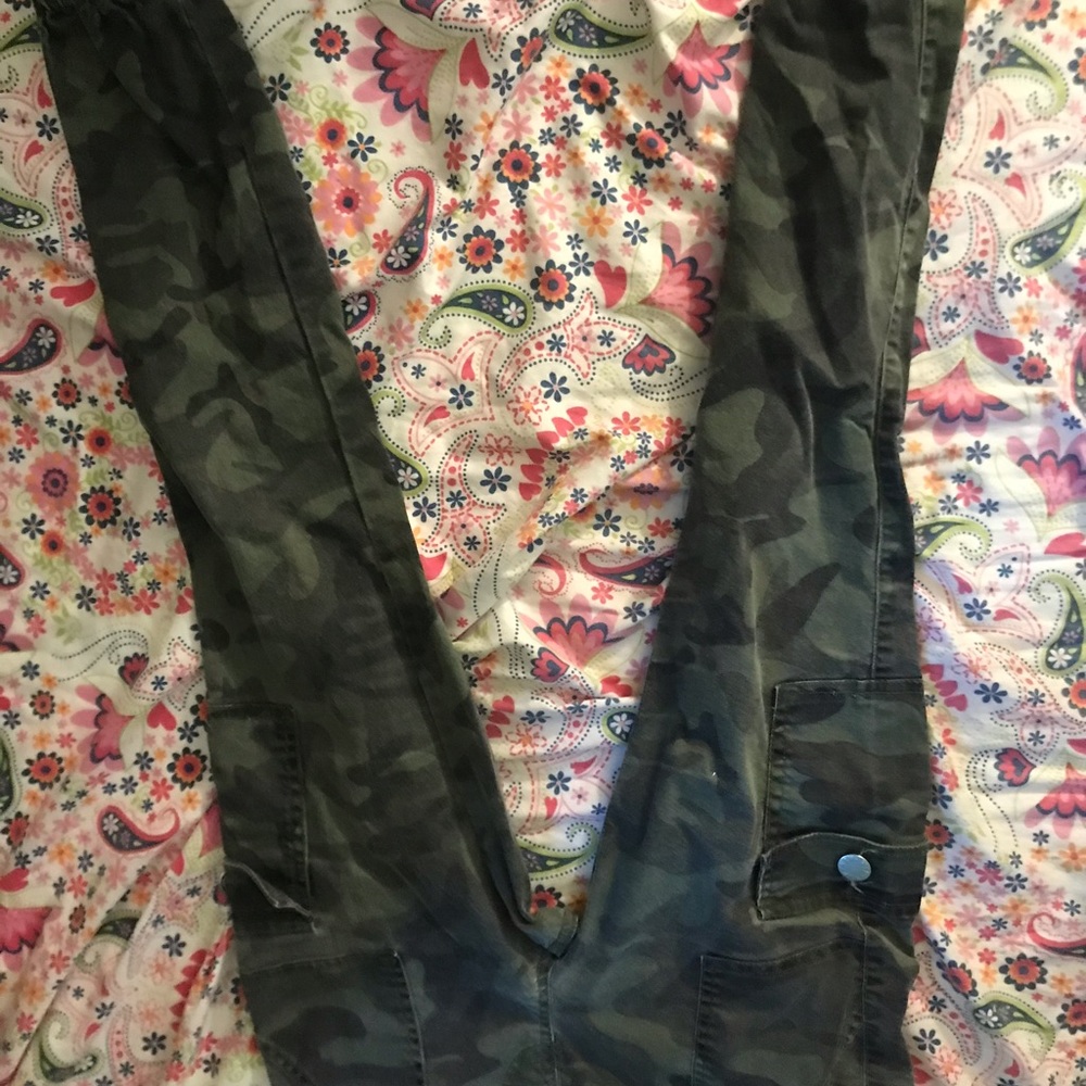 army pants camo